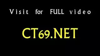 شاب وفتاة مثيرة ينخرطان في ليلة بورن شغوفة