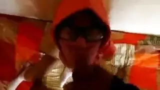 محجبة تتناك في بيتها فوق السلك