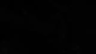 اب يتحرش ويتقرب من بنته