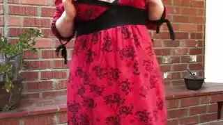 ساعدني يا ابن الزوج ضائقة زوجة الأب المزيفة تؤدي إلى جنس قاس