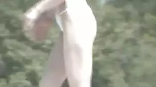 تخطي العمل، تمارس الجنس: شقراء في جنس سيارة مثير