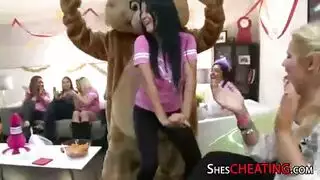 من النعومة إلى الوحشية ماراثون تدمير الأرداف