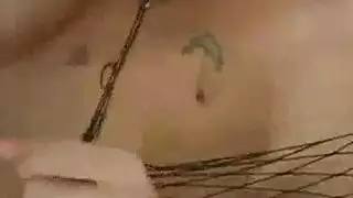 زبر غير مختون عن قرب في فيلم إباحي