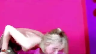 ثقوب الفتاة التركية الضيقة نيل باهيا تُدمر بقضيب ضخم في مشهد إباحي عنيف