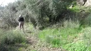 مشهد إباحي في الأماكن العامة: فتاة تركية فاجش تفاجأ بقضيبي الكبير ثم تتوسل للضربة القوية