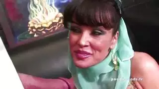 سكن مترجم ان وابنتها