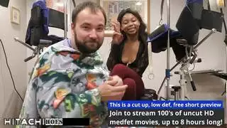 هزة جماع جامحة لميني روز من هزاز الطبيب في هذا الشريط الجنسي الصريح